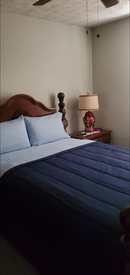 Central Pointe Pad Ривърдейл Екстериор снимка