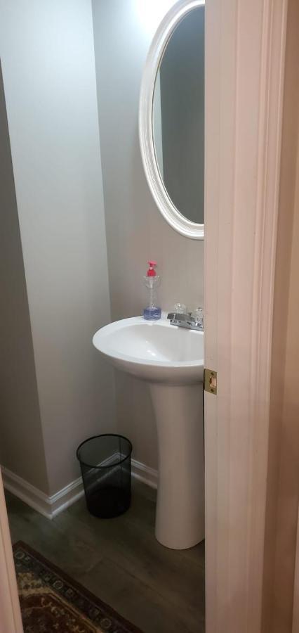 Central Pointe Pad Ривърдейл Екстериор снимка